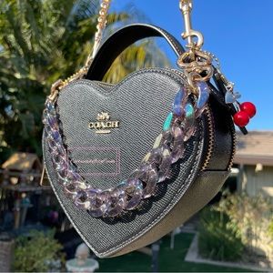 Custom Bag Strap Novelty Strap Y2K Clear Black Iridescent Resin Chain Hearts